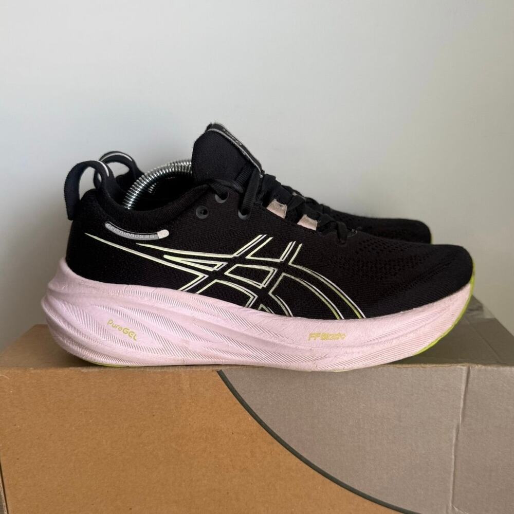 ASICS Gel Nimbus 26 Women Running Sneakers - SZ 7 - Picture 2 of 14